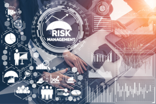 Illustration med olika symboler för att illustrera olika delar i en riskbedömning.